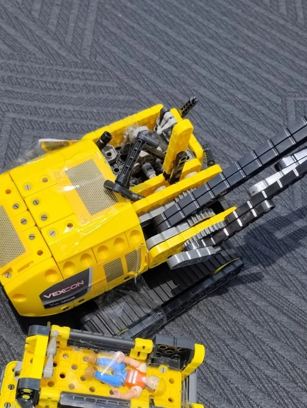 Lot of Vex Robotics Construction Machines- Interactive Building  Prototypes